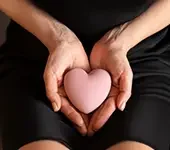 Programa de Ovodoação - clínicas particulares e os centros e os serviços públicos de reprodução humana assistida obtém ovócitos - popularmente chamados de óvulos - doados entre as pacientes participantes dos programas de fertilização in vitro, FIV ou, raramente, daquelas que realizam a cirurgia para laqueadura tubária. Preservação da fertilidade e congelamento de óvulos, Clinica Fertilis Reprodução assistida em Sorocaba